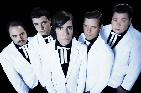 http://music.blogg.se/images/2008/the-hives_20239163.jpg